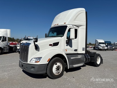 2018 Peterbilt 579 4x2 Ciągnik siodłowy z kabiną dzienną S/A