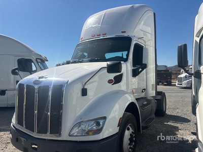2021 Peterbilt 579 4x2 S/A Day Cab Truck Tractor