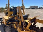 Hydraulics with Bar Lift Cylinders