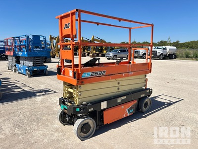 2021 JLG ES2632 Electric Scissor Lift
