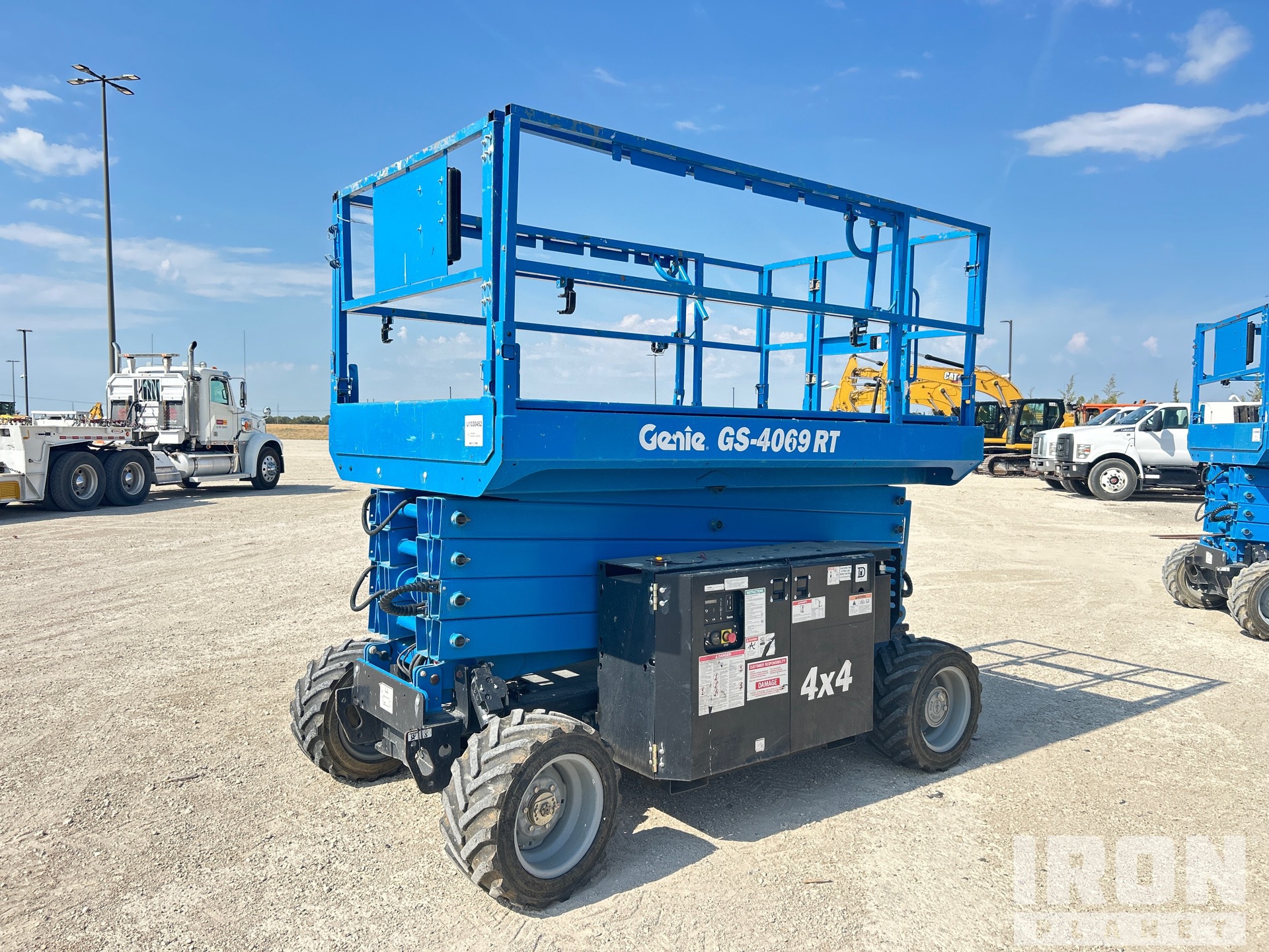 2018 Genie GS-4069 RT Diesel 4x4 منصة رفع متحركة