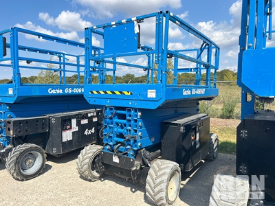 2021 Genie GS-4069 RT Diesel 4x4 منصة رفع متحركة
