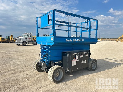 2019 Genie GS-4069 RT Diesel 4x4 منصة رفع متحركة