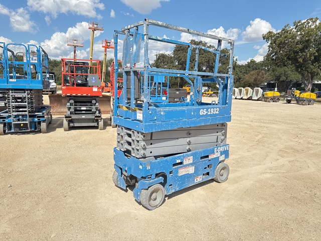 2022 Genie GS-1932 Electric Scissor Lift