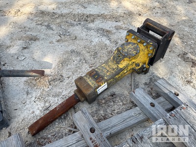 Epiroc SB552 14.5 in Hydraulic Breaker