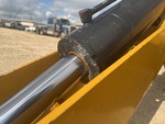 Hydraulics with Outrigger Cylinders