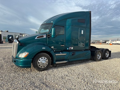 2020 Kenworth T680 6x4 T/A Sleeper Truck Tractor