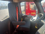 Cab with Seats/armrests