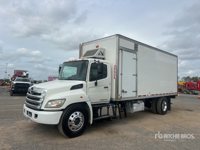 2013 Hino 338 4x2 Mobile Shredding Truck