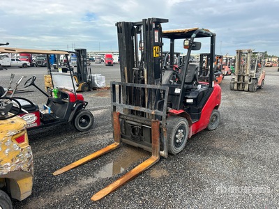 2021 Viper FY30 5000 lb Pneumatic Tire Chariot Élévateur