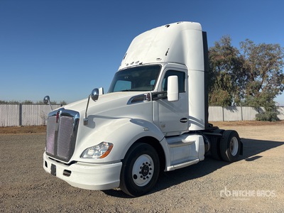 2015 Kenworth T680 4x2 S/A Day Cab Truck Tractor