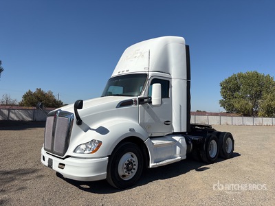 2015 Kenworth T-680 6x4 T/A Day Cab Truck Tractor