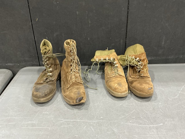 (176) Pairs of Men's Boots