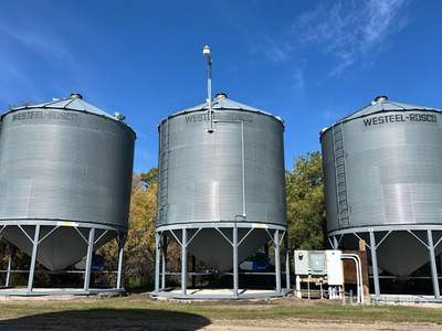 Westeel Rosco +/- 4700 bu 6 Ring Trémie à grains