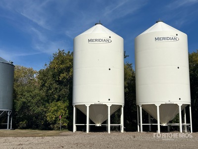 2011 Meridian GrainMax GM4000 +/- 4000 bu Smooth Wall Hopper Trémie à grains