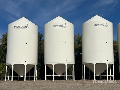 2011 Meridian GrainMax GM4000 +/- 4000 bu Smooth Wall Hopper Trémie à grains