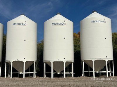 2011 Meridian GrainMax GM4000 +/- 4000 bu Smooth Wall Hopper Trémie à grains