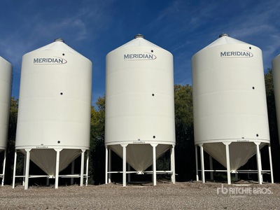 2011 Meridian GrainMax GM4000 +/- 4000 bu Smooth Wall Hopper Trémie à grains
