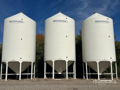 2011 Meridian GrainMax GM4000 +/- 4000 bu Smooth Wall Hopper Trémie à grains