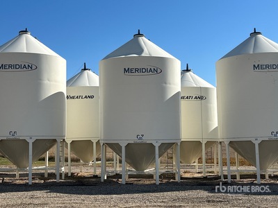 2009 Meridian GrainMax GM3000 +/- 3200 bu Smooth Wall Hopper Trémie à grains