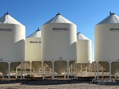 2009 Meridian GrainMax GM3000 +/- 3200 bu Smooth Wall Hopper Trémie à grains