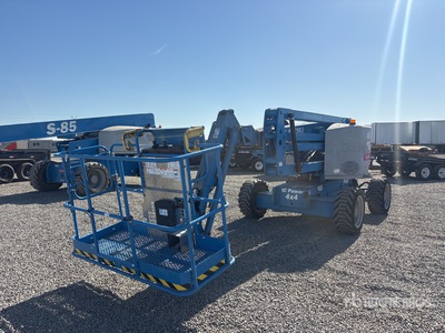 2017 Genie Z4525J 4WD Diesel رافعة بذراع