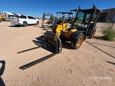 2015 JCB 525-60 Telehandler