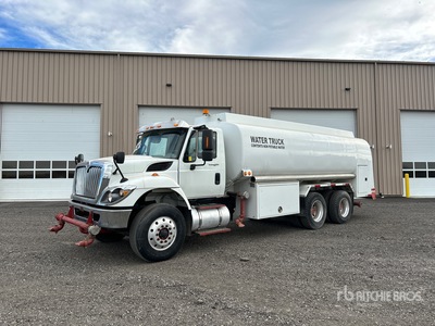 2012 International Workstar 7400 6x4 Camion à eau