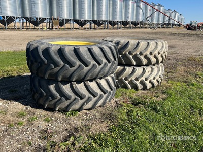 Quantity of (4) Firestone 600/65R38 إطارات المعدات - Fits John Deere 4830