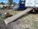 Configuration with Pull-Out Ramp