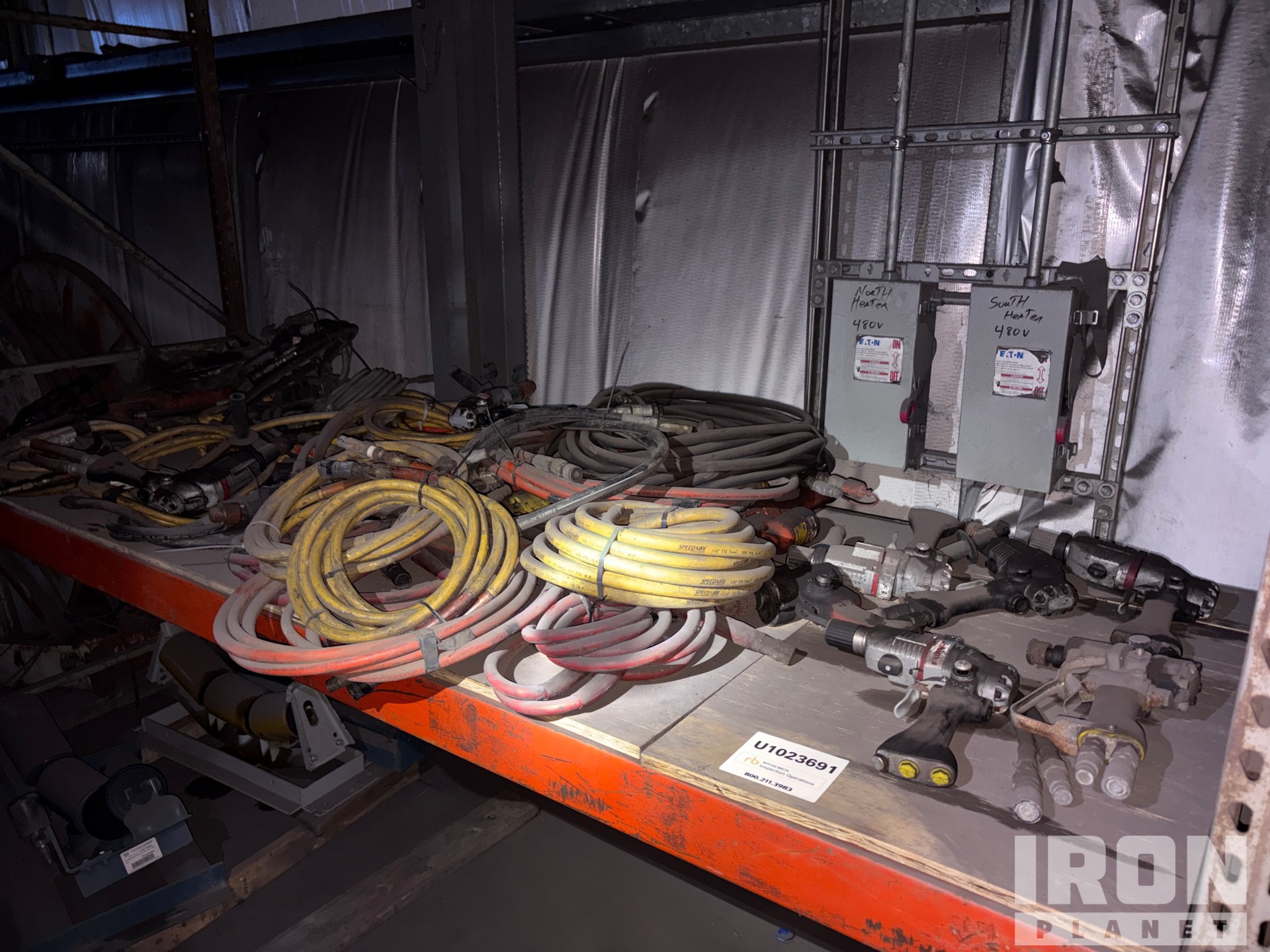 Lot of hydraulic Drills and chain チェーンソー