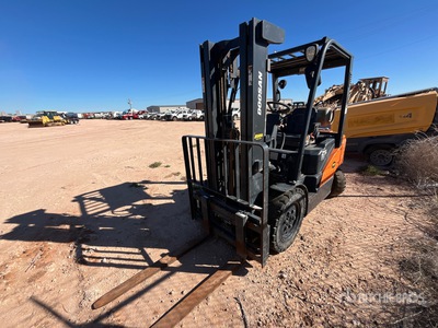 2022 Doosan G25 4600 lb Pneumatic Tire Chariot Élévateur