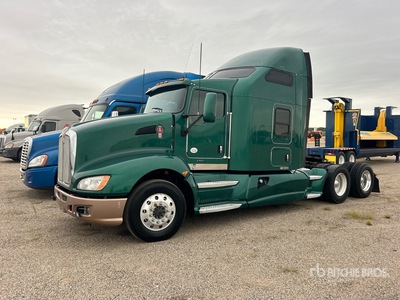 2013 Kenworth T660 6x4 T/A Slaapcabine Trekker (Inoperable)