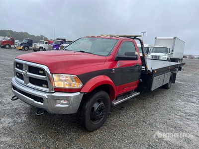 2016 Ram 5500 4x4 Camion à ridelles