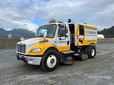 2018 Elgin Crosswind on 2019 Freightliner M2 Kehrmaschine