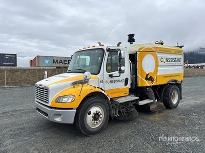 2015 Elgin Crosswind on 2015 Freightliner M2 106 Veegwagen
