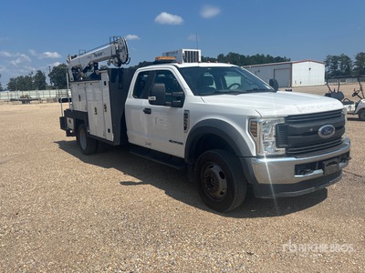 2019 Ford F-550 XL 4x4 Extended Cab Service Truck