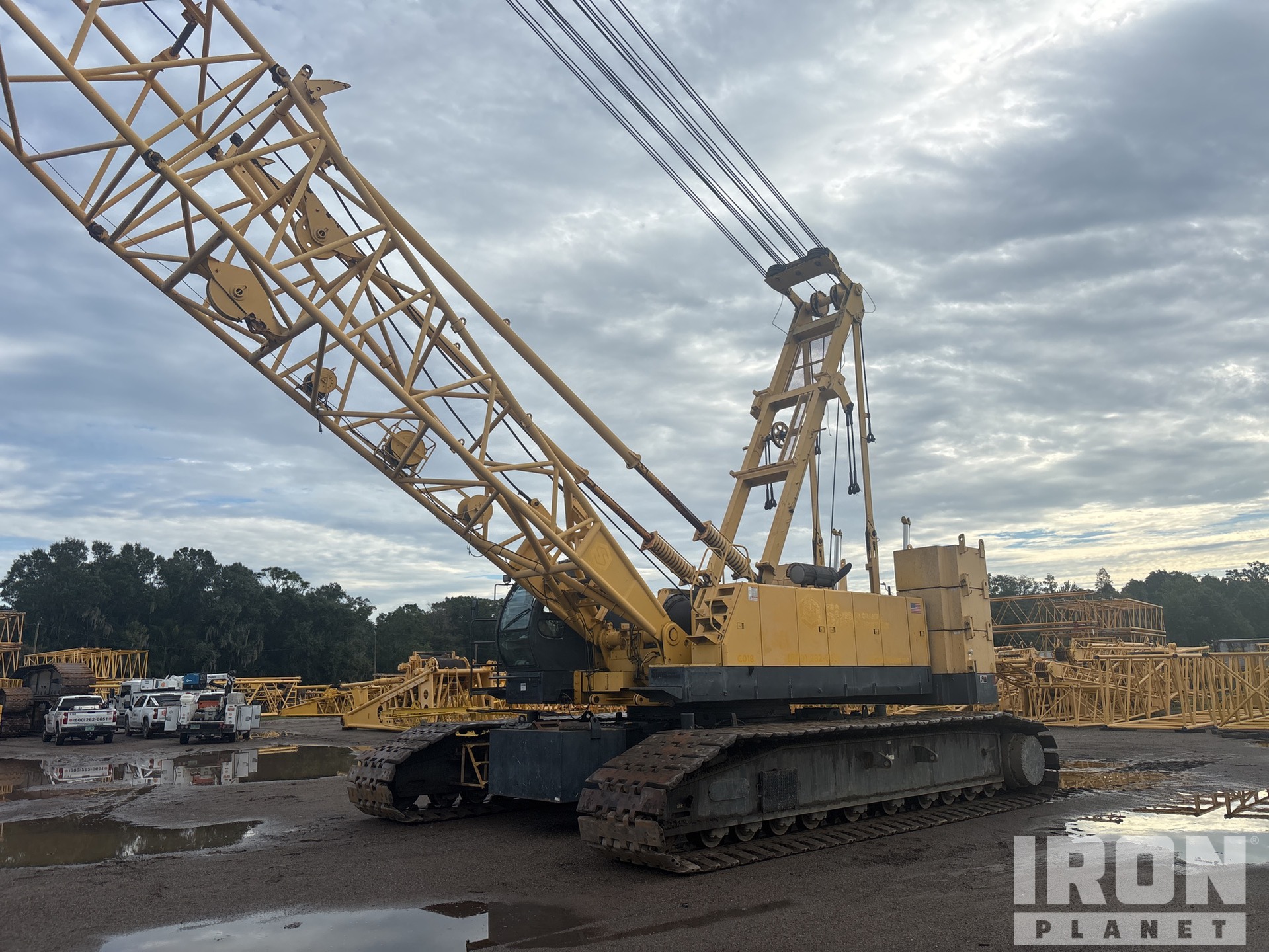 Kobelco CK2000 295000 lb Lattice-Boom Crawler Crane