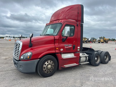2020 Freightliner Cascadia 125 6x4 Day Cab Truck Tractor