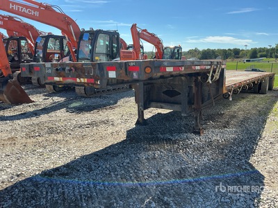 1996 Fontaine 48 ft T/A Spread Axle Step Deck Trailer