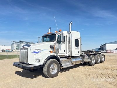 2012 Kenworth T800 8x6 Heavy Haul Tri/A Slaapcabine Tractor