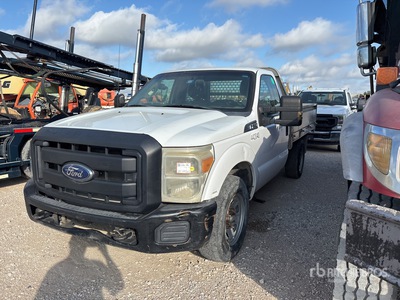 2015 Ford F-250 4x2 Flatbed Truck