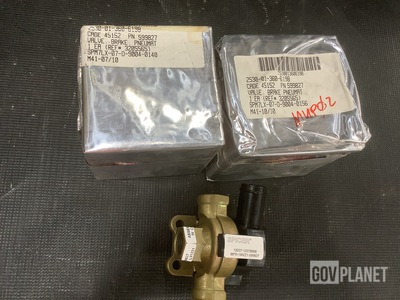 (10) Spicer 599827 Brake Pneumatic Valves