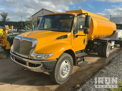 2006 International 4300 4x2 Tanker Truck