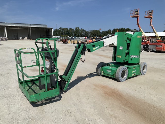 2017 JLG E300AJ 2WD Electric Articulating Boom Lift 2017 JLG E300AJ 2WD Electric Articulating Boom Lift