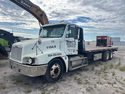 2001 Freightliner CST120 6x4 Camion à ridelles