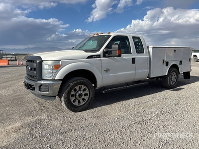 2016 Ford F-350 4x4 Extended Cab Pickup