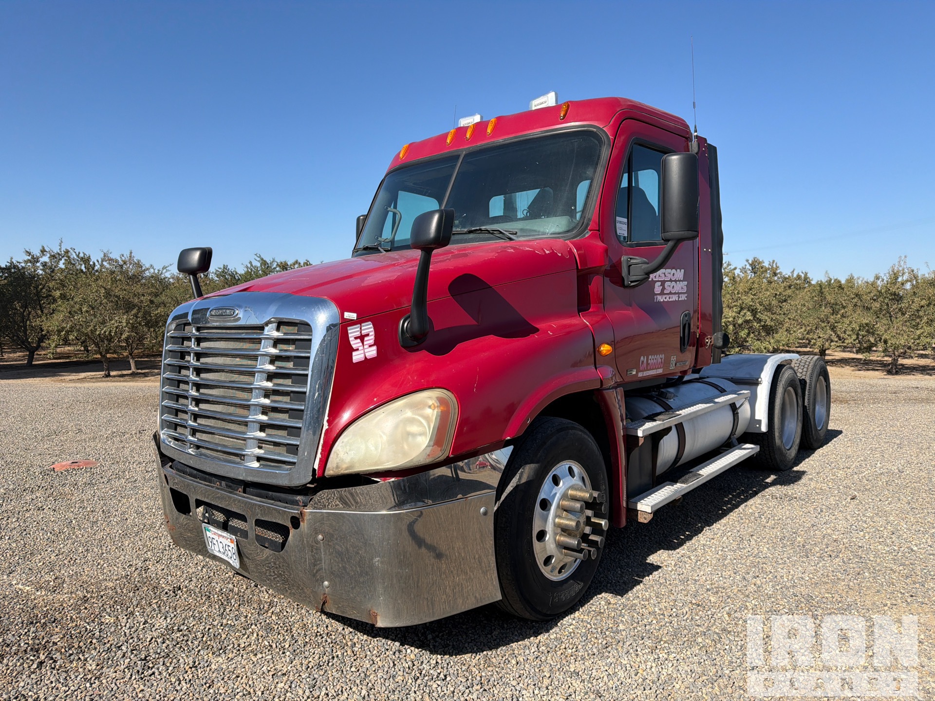 2011 Freightliner Cascadia 125 6x6 T/A Dagcabine Trekker