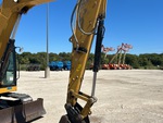 Hydraulics with Bucket Cylinder