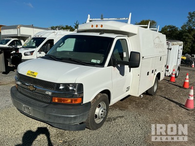 2017 Chevrolet Express 4x2 Utility Truck